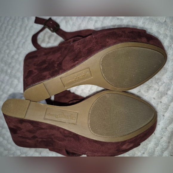 Elegant Brown Women's Heels - Picture 6 of 8